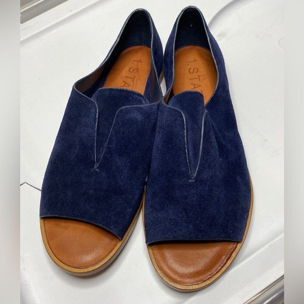 1. State navy blue leather nubuck open flat sandals Size 6